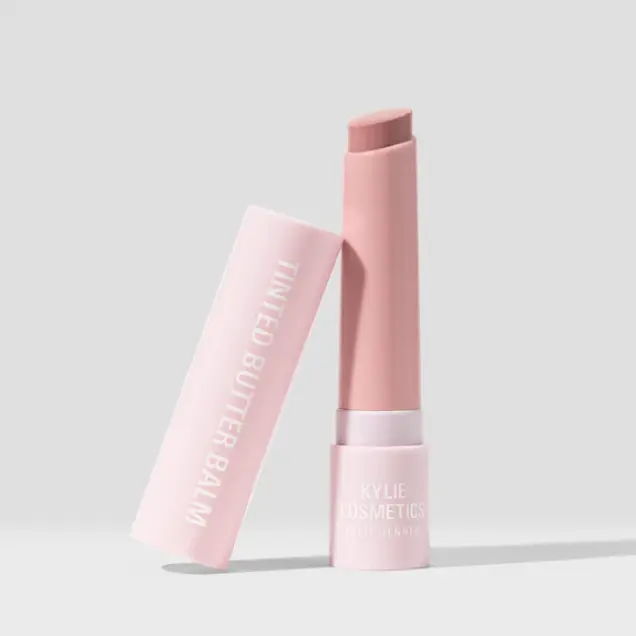Kylie 黄油有色润唇膏