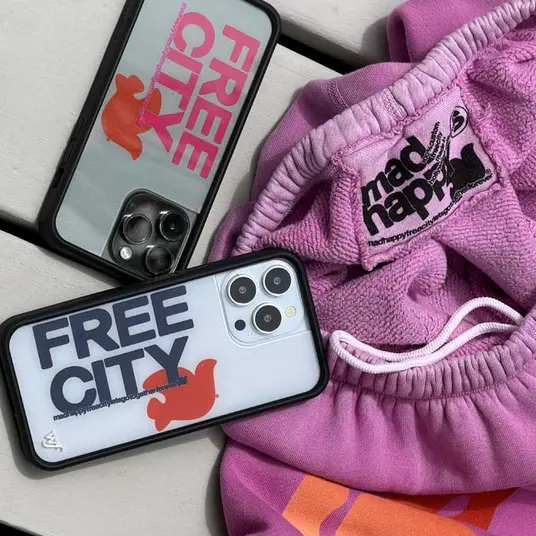 Wildflower × Madhappy × Freecity 三方联名款手机壳
