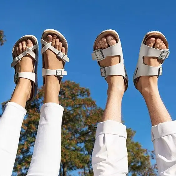 Zulily：Birkenstock 勃肯舒适凉鞋闪购！夏日出游、城市漫步、沙滩度假、通勤遛弯一双搞定