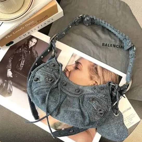 THE OUTNET 美站：马吉拉、Balenciaga 等大牌美包上新！Acne Studios 托特包$176
