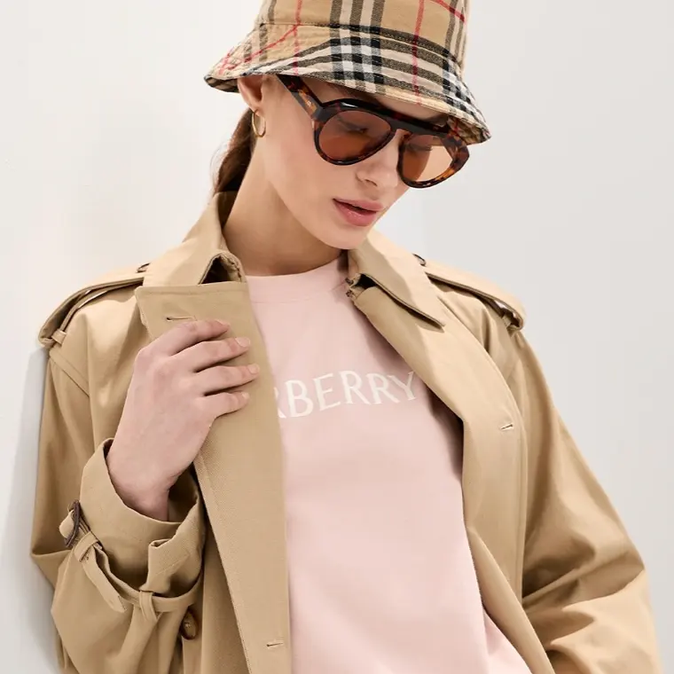 Shopbop：史无前例！Burberry爆款加入大促，Logo T恤$200出头