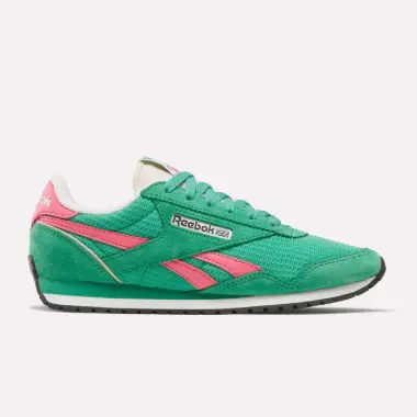 Reebok 女士经典 AZ 运动鞋