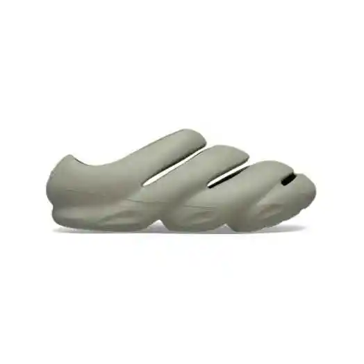 预告！Crocs us：Yeezy 设计师操刀 Crocs ROY 大象灰新配色