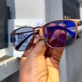 LensCrafters：蓝紫光镜片眼镜