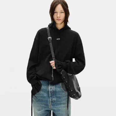 Ann Demeulemeester：配饰上新！Giufi 铆钉腰带$270