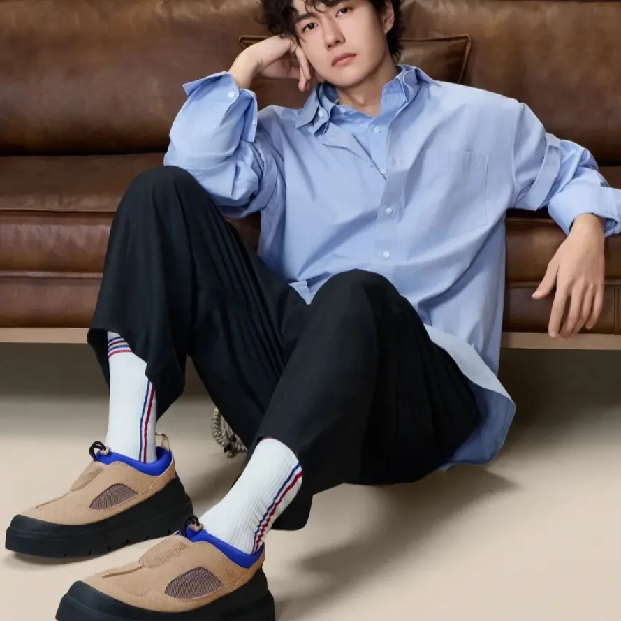 UGG US：折扣区上新！夏季厚底凉鞋、爆款 Tasman 毛毛拖、经典迷你雪地靴等