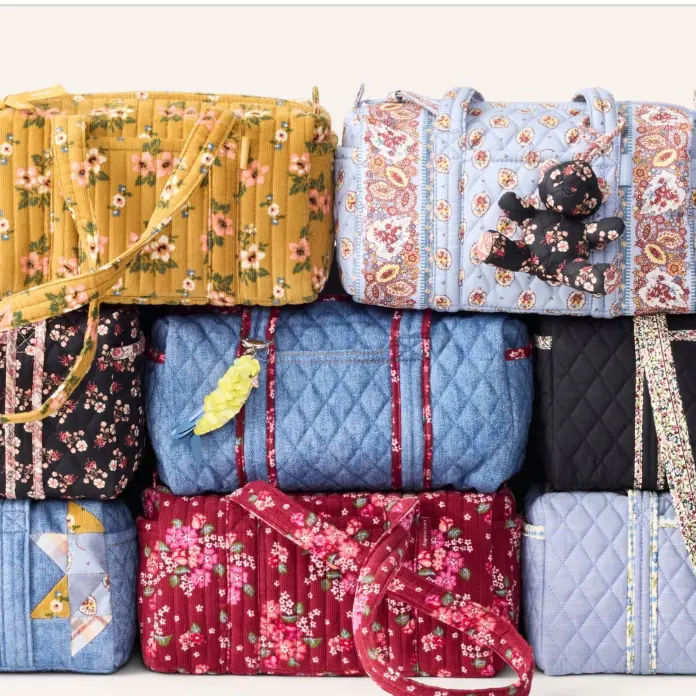 Vera Bradley：美国人气布艺包袋秋日上新！迷你腋下包$55