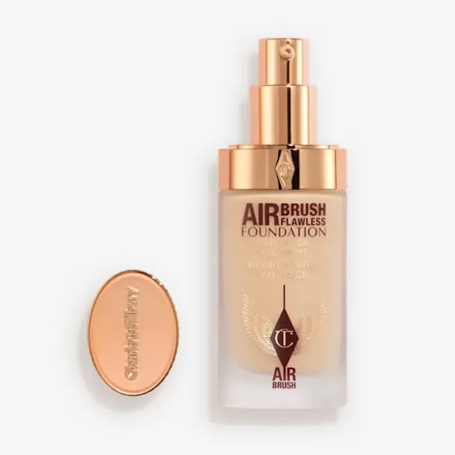 热卖！Charlotte Tilbury 柔焦美颜粉底液 #4 Neutral
