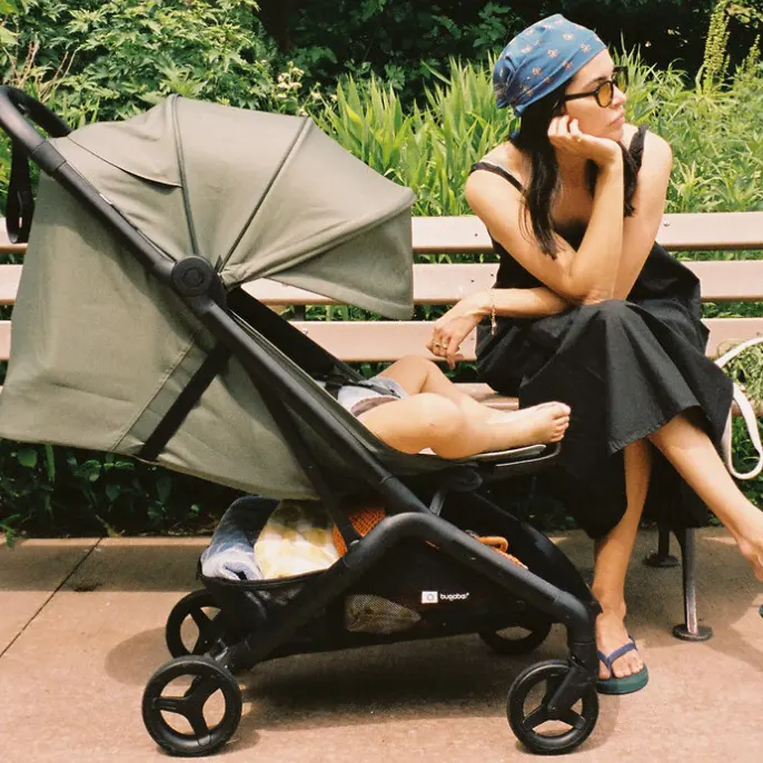 Bugaboo：小蝴蝶2Plus上新！一秒单手收折