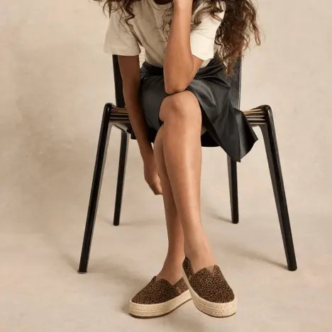 TOMS Shoes：周末特惠！精选鞋履、配饰热卖