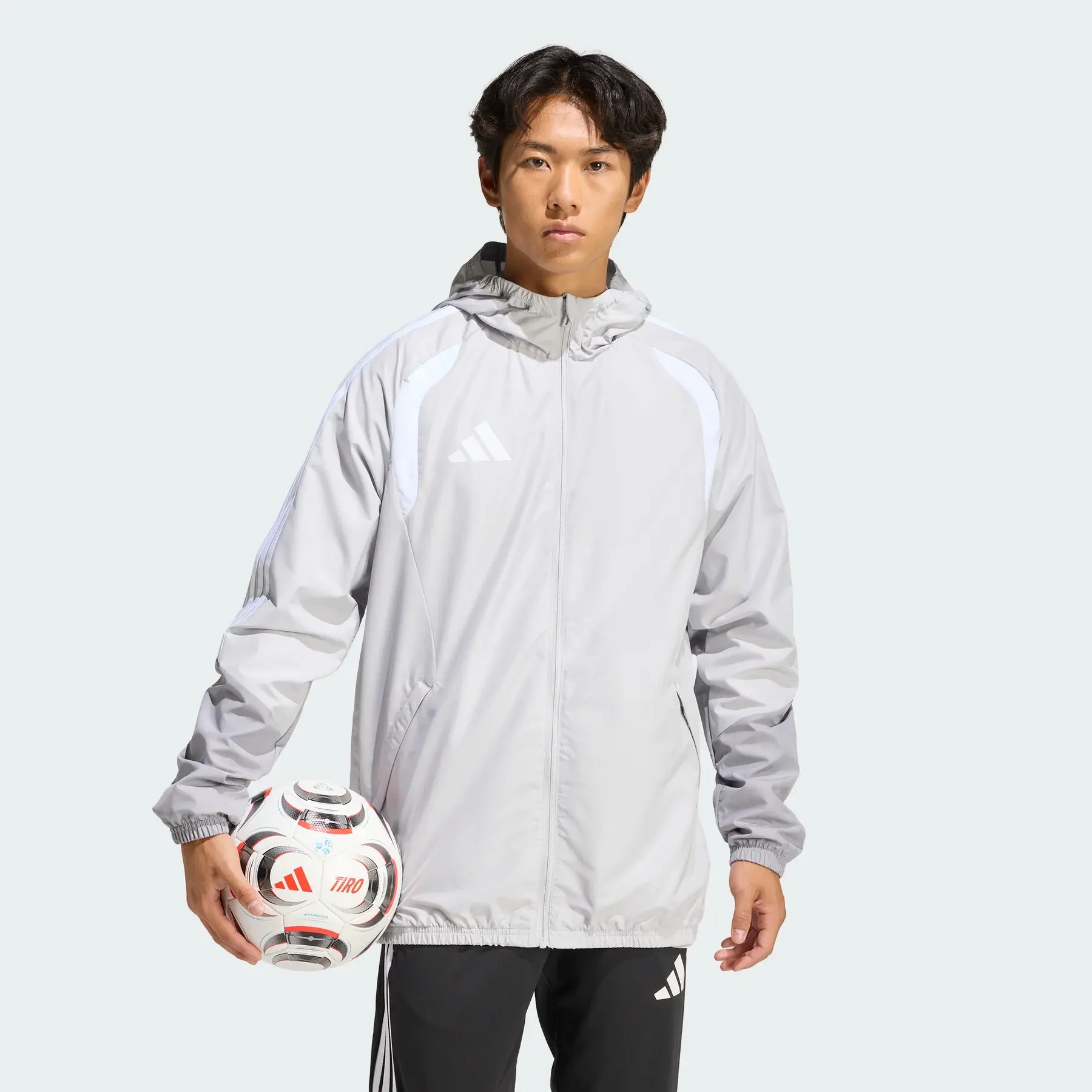 Adidas 阿迪达斯 Tiro 26 Competition All 夹克
