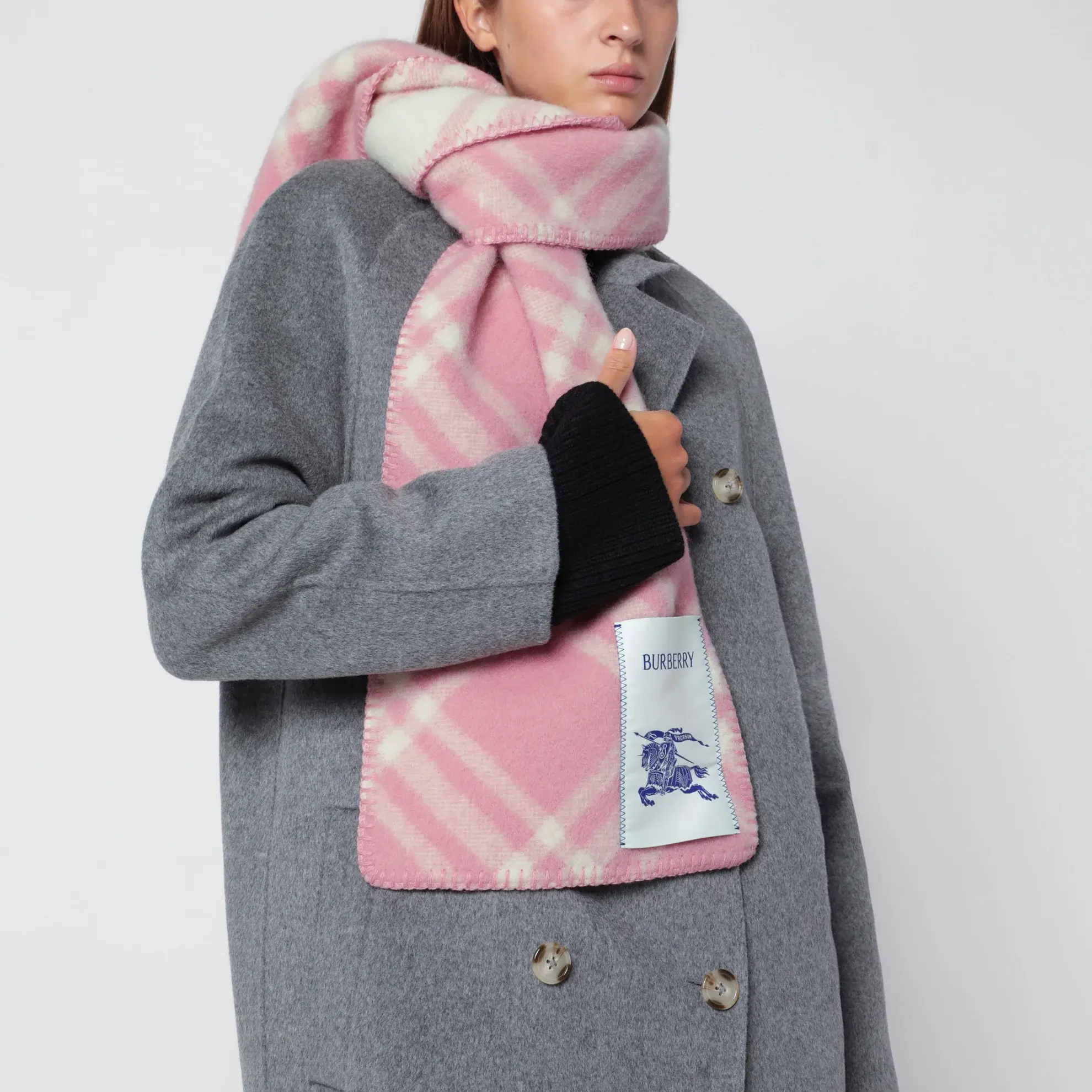Burberry 巴宝莉粉色格子围巾