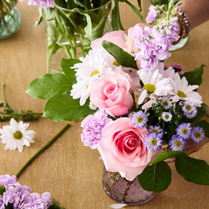 1800Flowers.com：九月生日特惠