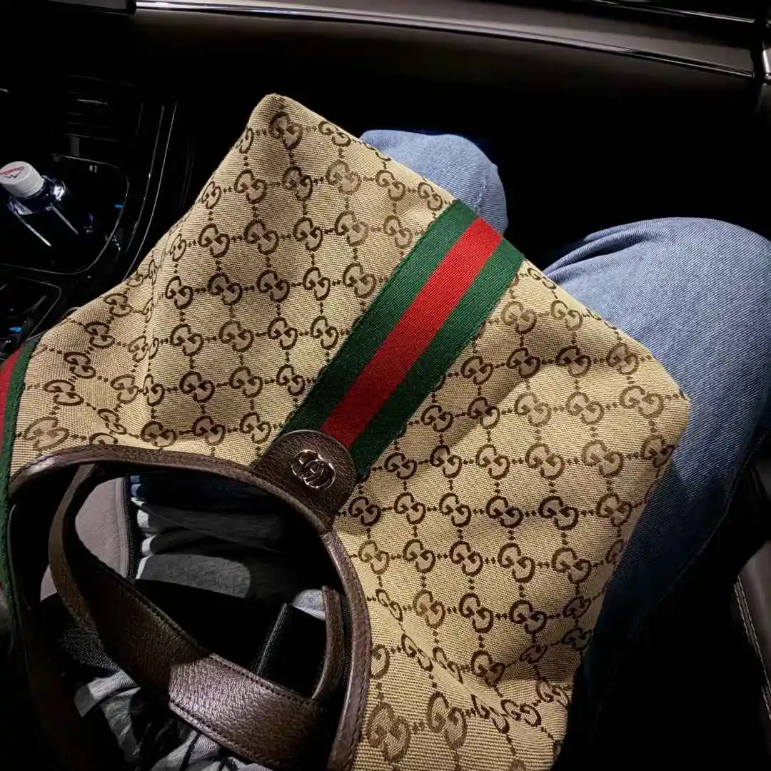Gilt：Gucci 复古老花美包上新