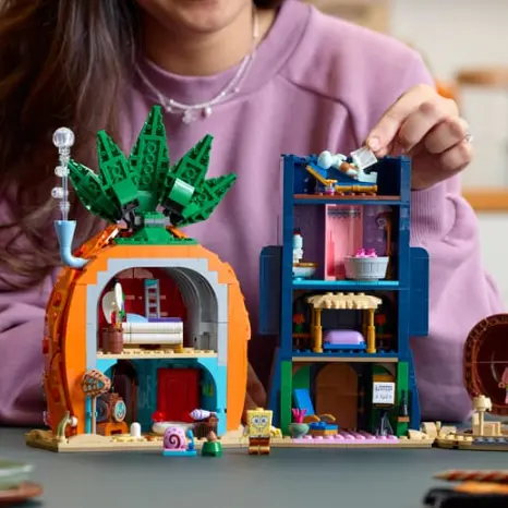LEGO UK：新品专区重磅上新！圣诞降临日历、万圣节南瓜灯、绿萝植物系列等