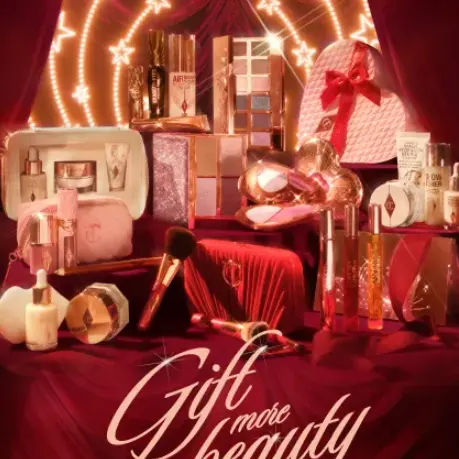 Charlotte Tilbury US：假日限定系列璀璨上新！枕边话日常经典明星彩妆礼盒$52