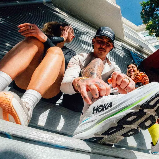 HOKA US：折扣区热卖！Clifton One9 休闲鞋$105、 Skyflow 男士跑鞋$112