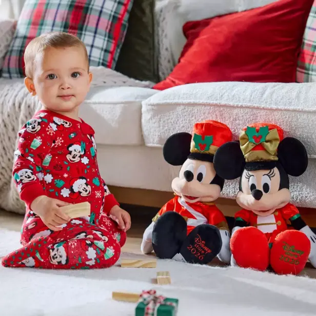 Disney Store：大量节日玩具上新！米奇、史迪奇、玩具总动员、星球大战等IP