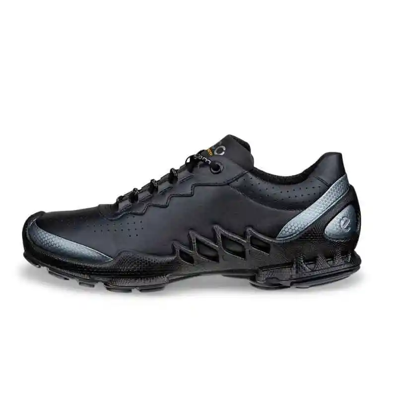 ECCO 爱步 女士健步探索 BIOM AEX 户外鞋 防水耐磨减震登山训练鞋 黑色抛光银 38 EU