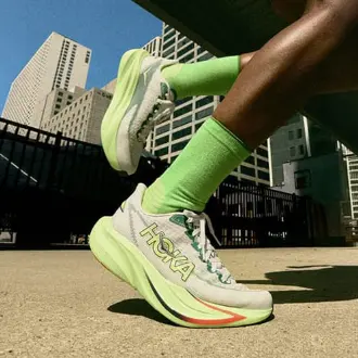 Zappos：新季特惠！精选时尚热卖 关注 Hoka、ON、新百伦等