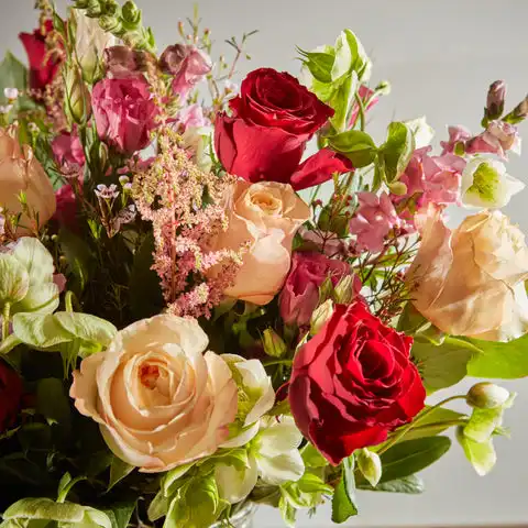 Arena Flowers：奢华花束系列热卖
