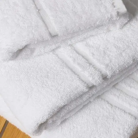 Vision Linens：浴室用品精选 奢华蓬松的浴室毛巾、舒适的浴袍等