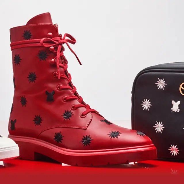 Stuart Weitzman：30% OFF Luna New Year Collection