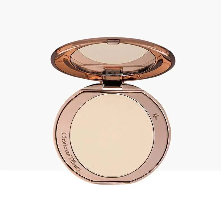 Charlotte Tilbury CT 轻盈无暇蜜粉饼