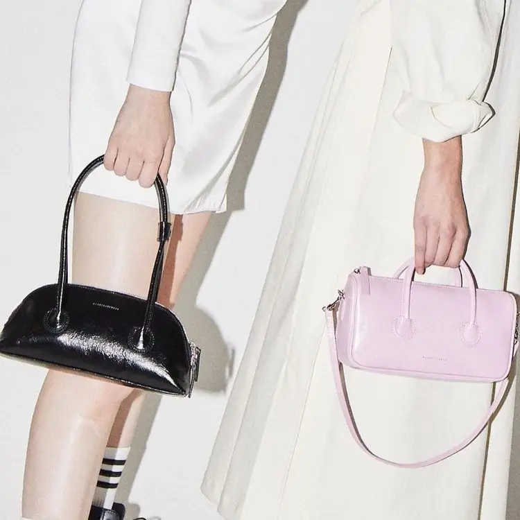 W Concept: Extra 10% OFF All Bags