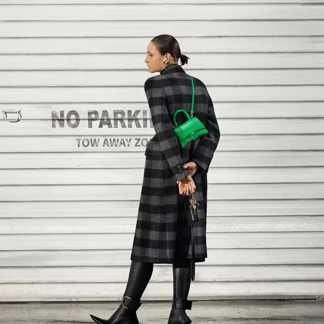 SSENSE：Balenciaga巴黎世家沙漏包折扣专场