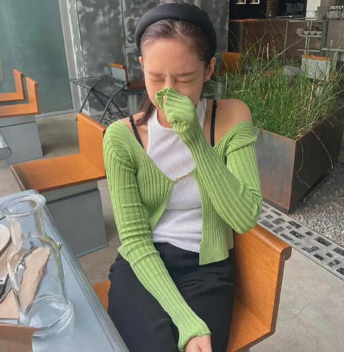 Jacquemus嫩绿开衫