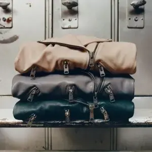 Bloomingdales：Allsaints 美衣热卖 Logo卫衣$97 皮衣夹克$342 条纹毛衣$102