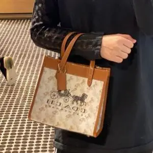 新款！COACH 蔻驰 Field Tote 22 托特包