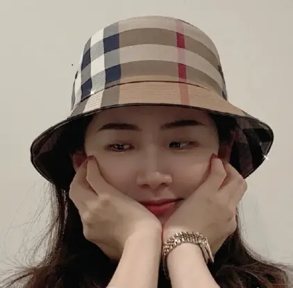 Burberry 博柏利 经典格纹渔夫帽