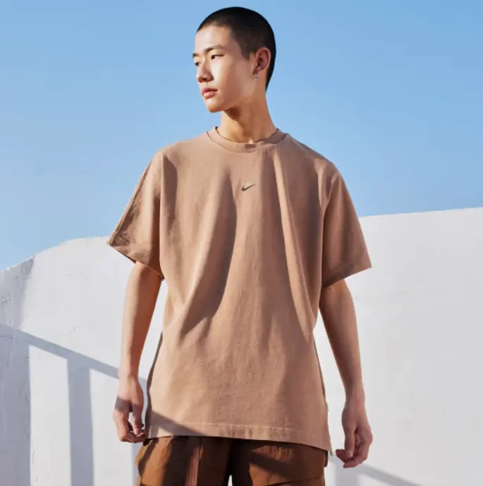 Nike Sportswear Style Essentials Washed 男子短袖