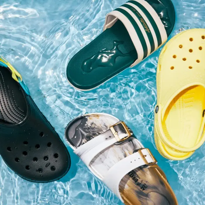 Sneakersnstuff：夏日潮流凉鞋拖专场