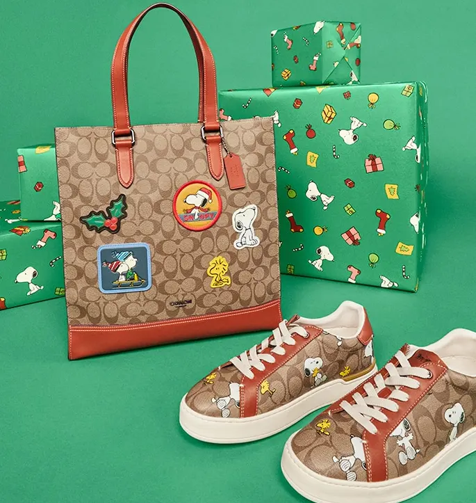 Coach Outlet：PEANUTS 史努比系列上新 超萌麻将包￥700