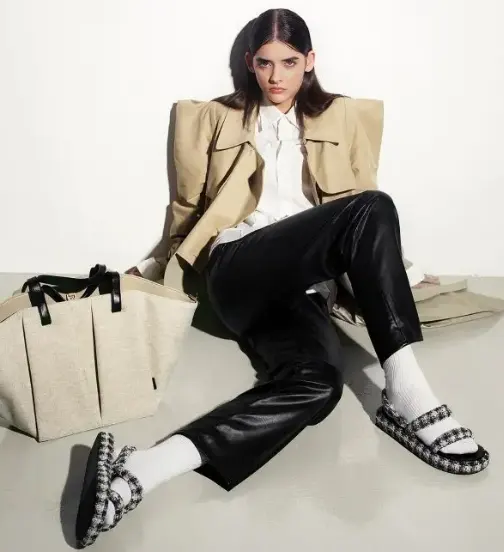 Pedro Shoes：折扣区大促 链条斜挎包$39