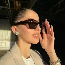 Sunglass Hut：墨镜热销 Gucci、Prada、Tiffany、Celine