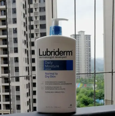 好价！Lubriderm 身体保湿乳 709ml 无香型