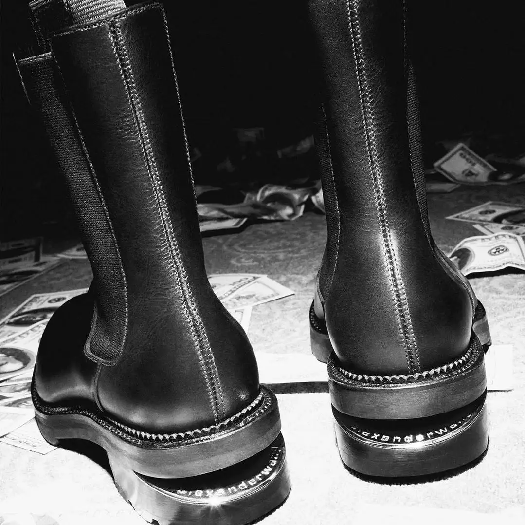 THE OUTNET：Alexander Wang 专场热卖 断根踝靴$285、水钻包补货$218