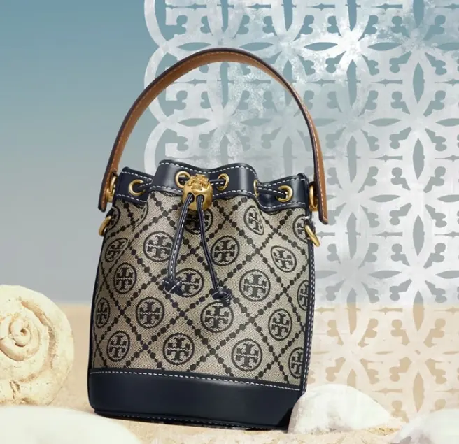 补货！Tory Burch 汤丽柏琦 T MONOGRAM 迷你老花水桶