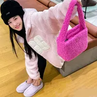UGG Tasman 粉紫色绒面皮拖