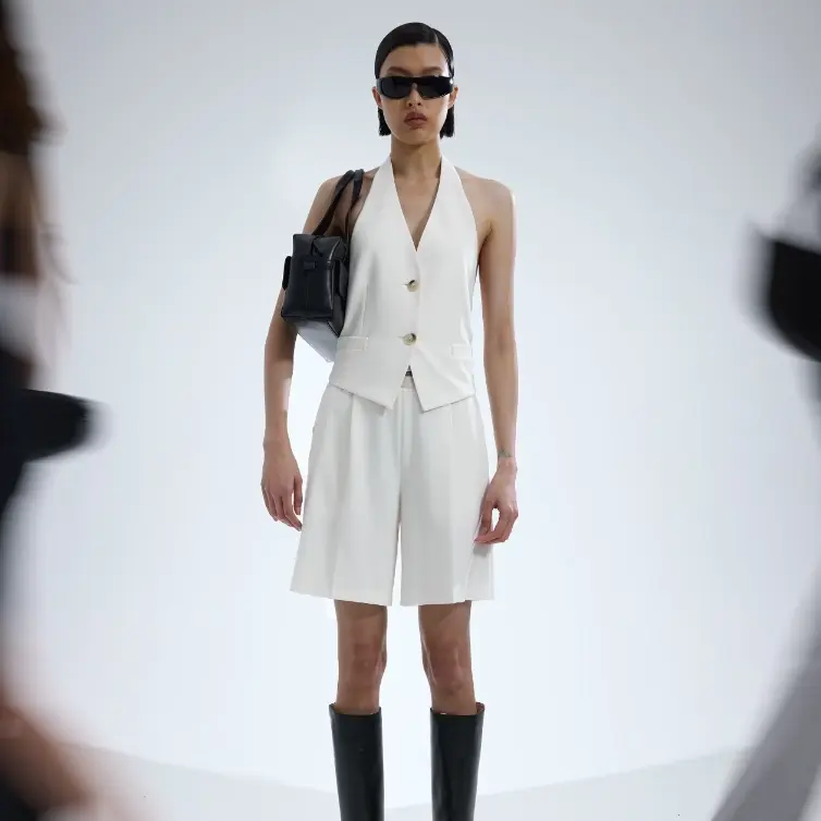 Helmut Lang：春季上新！入明星同款