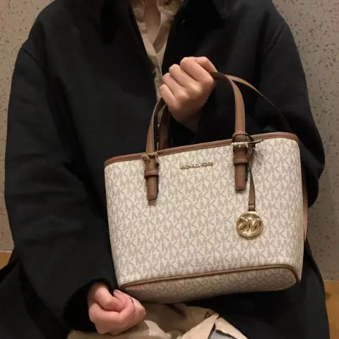 Bloomingdales: 春季大促！精选 MK 包袋热卖