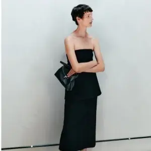 Coltorti Boutique：Toteme 时髦专场 入手背心裙、丝巾、大衣等
