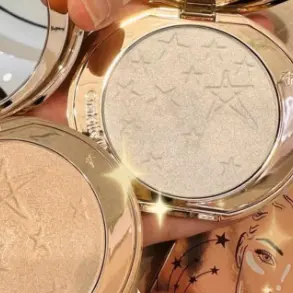 Charlotte Tilbury 中国限定色 新品高光盘