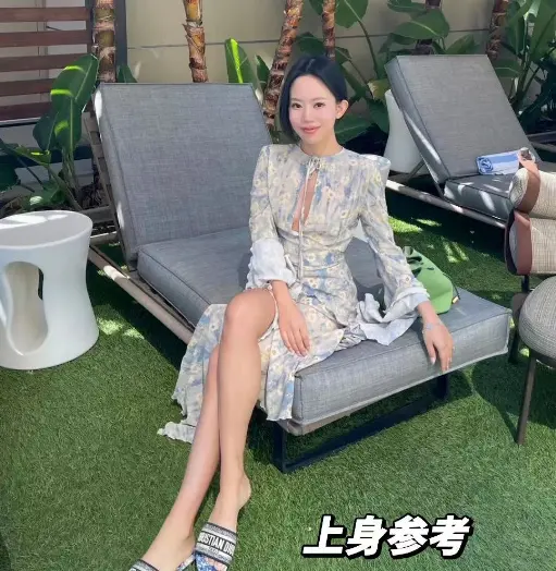 中站好价！Acne Studios 超火的小雏菊连衣裙