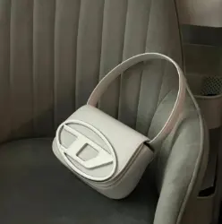 Diesel logo 标牌手提包