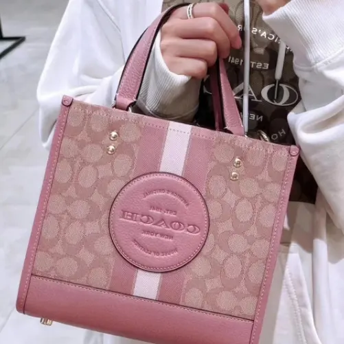 热卖！Coach 蔻驰 Dempsey 22 托特包